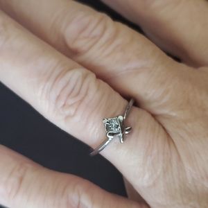 Silver Ring With Clear Stone Size 7.5